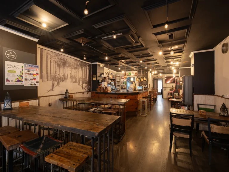 bar el mercado 1 768x576